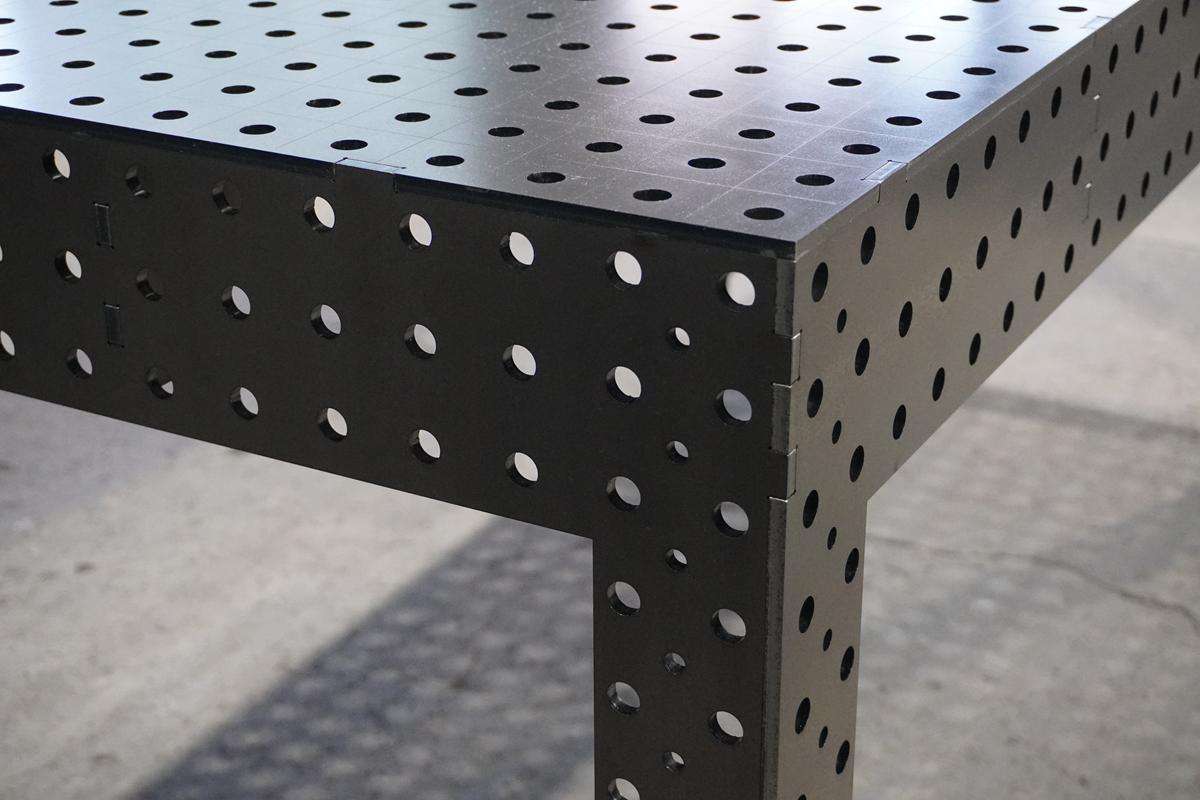 3D Schweißtisch PREMIUM D16 | 2000x1000x150x8mm – Maximale Präzision &amp; Stabilität für Profis

🔧 Der perfekte Schweißtisch für höchste Ansprüche – Stabilität, Flexibilität und Präzision auf Profi-Niveau!