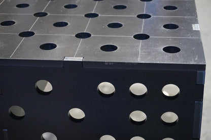 3D Schweißtisch PREMIUM D28 | 1500×1000×200×12 mm&nbsp;

Robuste Profi-Arbeitsfläche für maximale Präzision im D28-Lochsystem.