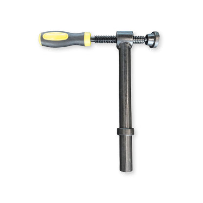 Rohrschraubzwinge 90° D28 mit Kunststoffgriff – Präzise Fixierung für Ihren Schweißtisch