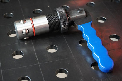 Schnellspannbolzen mit Griff D28x50mm