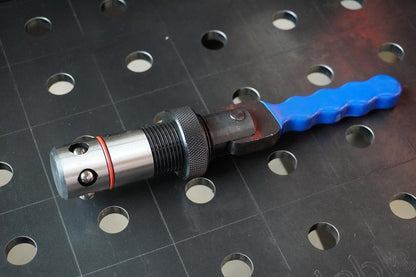 Schnellspannbolzen mit Griff D28x50mm